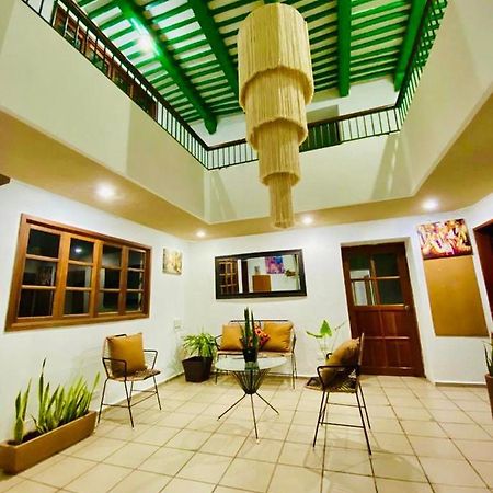 Отель Casa Colonial Gonzalez Мерида Экстерьер фото