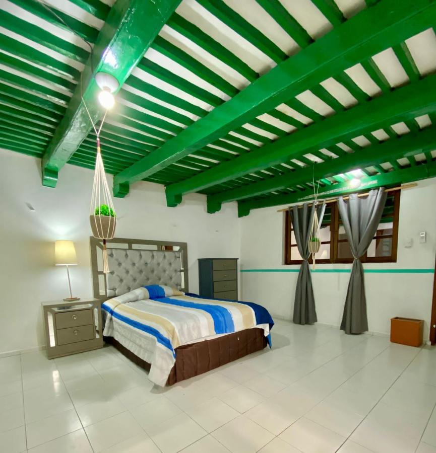 Отель Casa Colonial Gonzalez Мерида Экстерьер фото